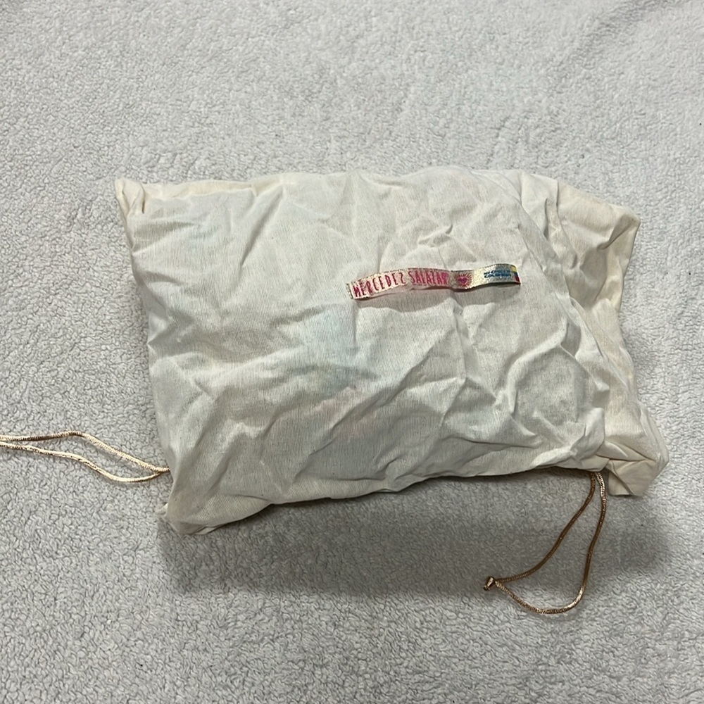 Mercedes Salazar I Want To Hold Your Hand Small Crossbody Bag - Picture 10 of 10